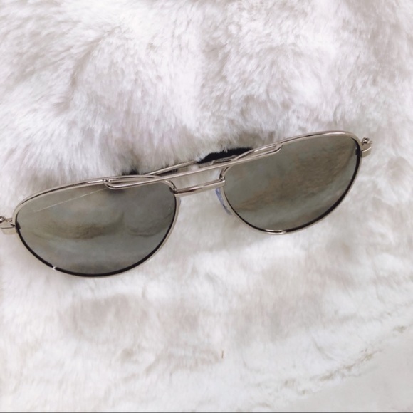 Hunter Mirrored Aviator Sunglasses - Picture 2 of 16